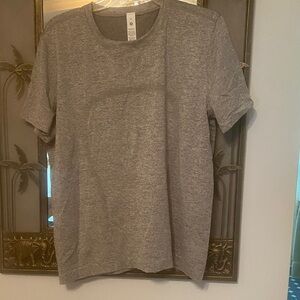 Lululemon Swiftly Relaxed Short Sleeve Shirt